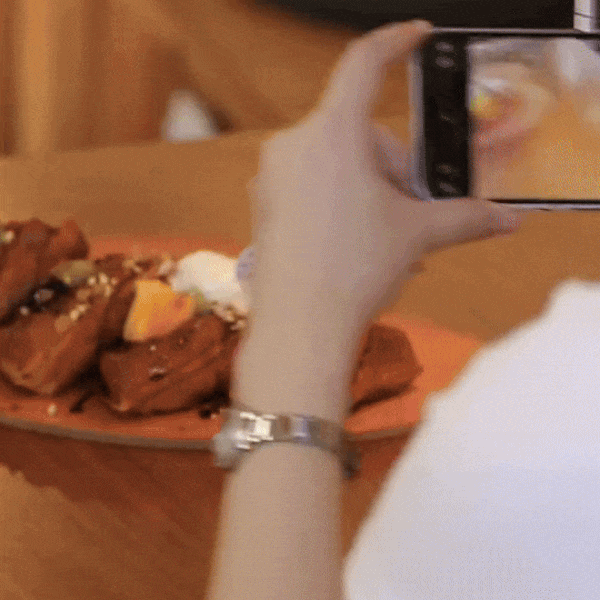 Tiko Magnetic Selfie Light מבית ZIRO – תאירו כל רגע בסטייל!